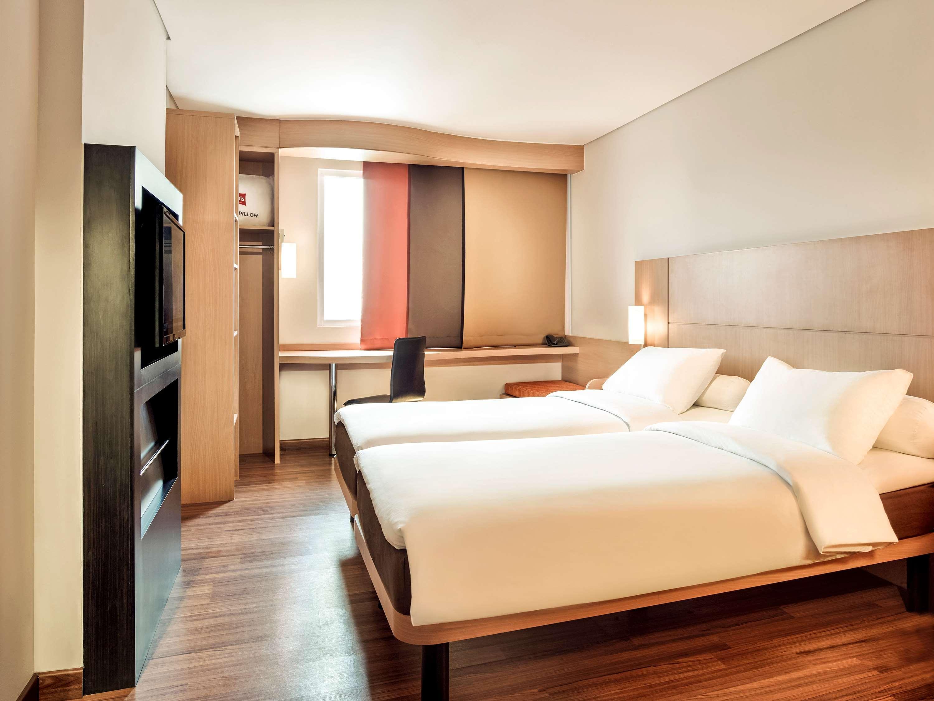 Ibis Gading Серпонг Экстерьер фото