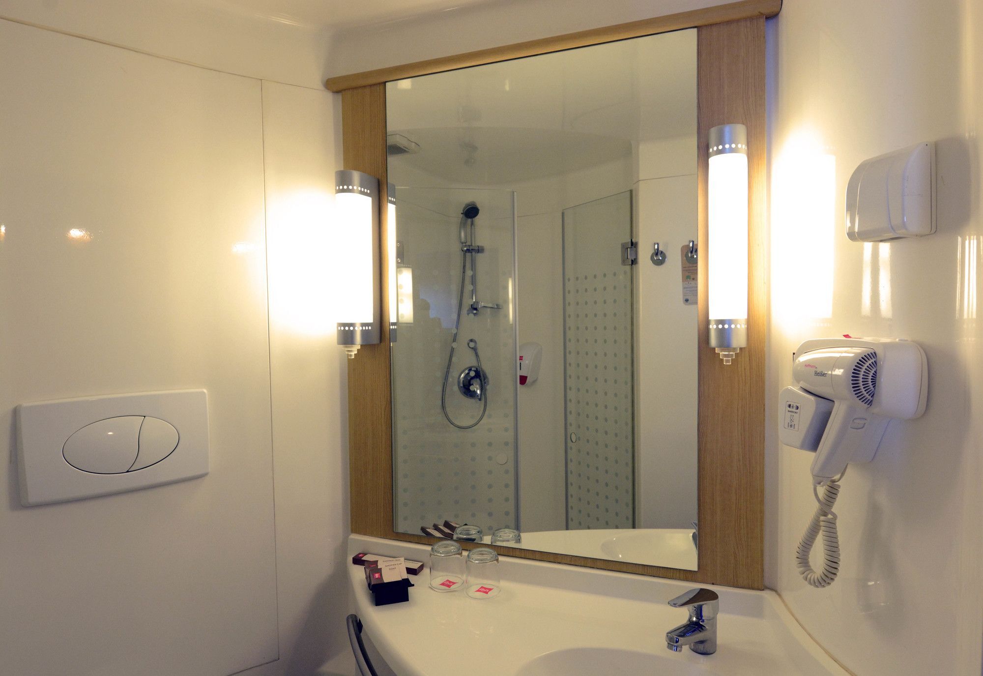 Ibis Gading Серпонг Экстерьер фото
